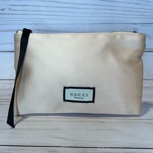 NWOT Gucci Beauty Makeup Bag - Champagne - Small